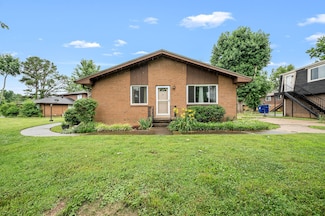 250 Donna Dr Unit 2C, Hendersonville, TN 37075
