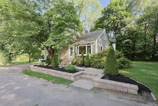 161 N Worcester St, Norton, MA 02766