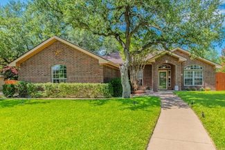 104 Jesse James Dr, Nolanville, TX 76559