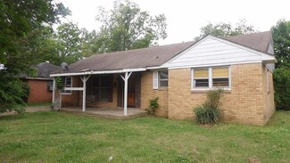 402 N 35th St, West Memphis, AR 72301
