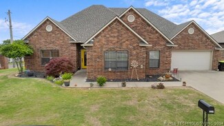 1227 Legacy Dr, Ada, OK 74820