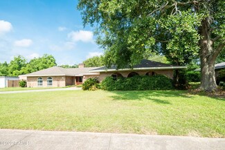 1928 Jasmine Dr, Opelousas, LA 70570