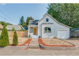 908 W 17th St, Vancouver, WA 98660