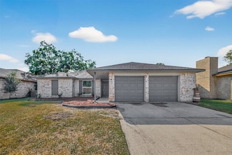 5507 Greenhill Forest Dr, Houston, FL 77088