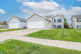5124 10th Ave S, Fargo, ND 58103