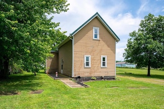 315 Mill St, Geneva, IN 46740