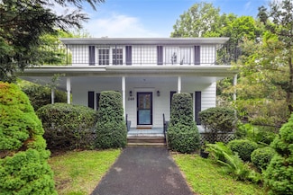 249 Cherry Ln, Airmont, NY 10952