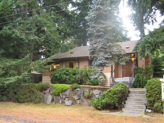 12541 12th Ave NE, Seattle, WA 98125