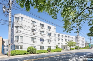 333 Grand Ave Unit 4, Palisades Park, NJ 07650