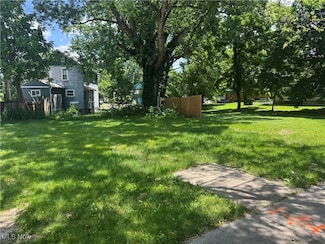 600 Parkman Rd NW, Warren, OH 44485