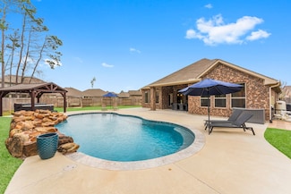17221 Crimson Crest Dr, Conroe, TX 77302