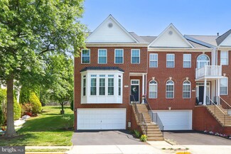 5132 Ballycastle Cir, Alexandria, VA 22315