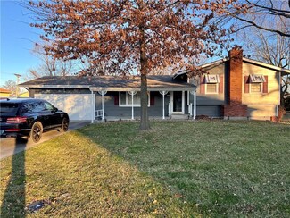 113 Belinda Cir, Peculiar, MO 64078