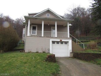 1207 N 9th St, Martins Ferry, OH 43935