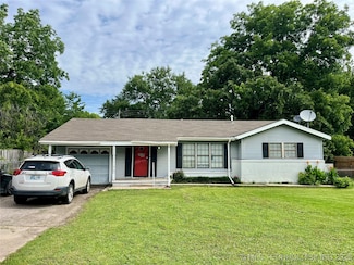 1608 E 18th St, Ada, OK 74820