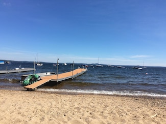 18 Julian St, Sebago, ME 04029