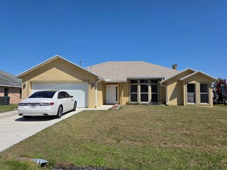 1351 SE Ladner St, Port Saint Lucie, FL 34983