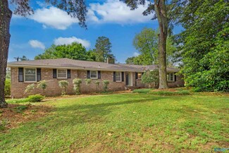 2407 Stratford Rd SE, Decatur, AL 35601