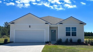 877 Farmer Rd, Loris, SC 29569