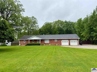 154 West St, Sullivan, IN 47882
