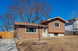 728 E Diehl Ave, Des Moines, IA 50315