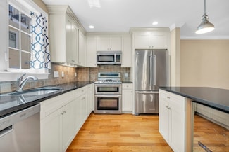 83 Dresser St Unit 83, Boston, MA 02127
