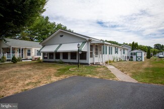 18 Lilac Ct, New Hope, PA 18938