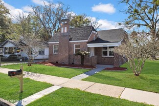 4660 Polaris St, Jacksonville, FL 32205