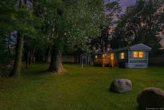 8 Cook Terrace, Westbrook, CT 06498