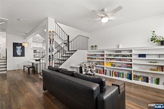 111 Mulberry St Unit TH-A, Newark, NJ 07102