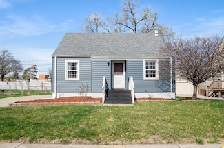 229 Prospect Ave, West Des Moines, IA 50265