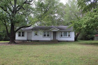1056 Crucifer Rd, Huron, TN 38345