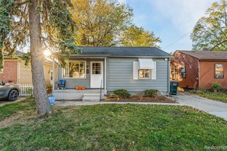 26035 Barrington St, Madison Heights, MI 48071