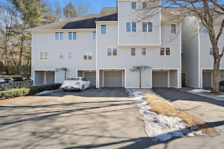 803 Sherwood Forest Ln, Saugus, MA 01906