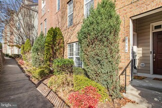 2354 Merseyside Dr, Woodbridge, VA 22191