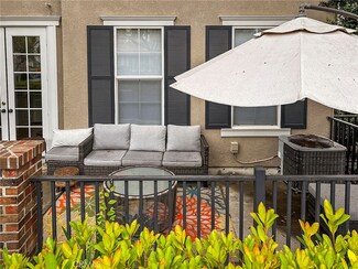 22 Albany St Unit 80, Ladera Ranch, CA 92694