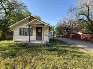 850 W 33rd St N, Wichita, KS 67204