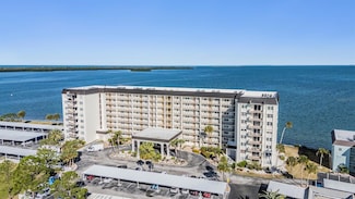9 Haig Place Unit 104, Dunedin, FL 34698