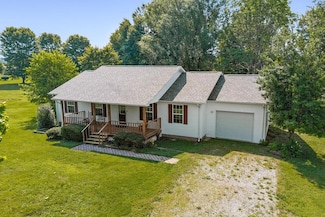 151 Cullom Lands Ln, Livingston, TN 38570