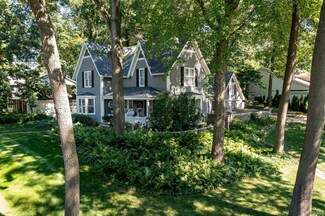17044 Stonegate Ct, Granger, IN 46530
