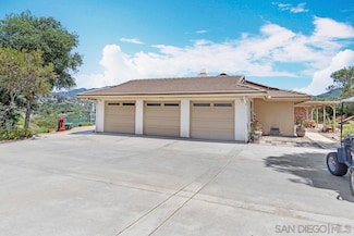 3176 Via Viejas, Alpine, CA 91901