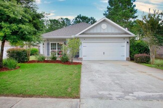 97 Dickens Dr, Freeport, FL 32439