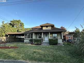 2735 W Jay Ave, Roseburg, OR 97471