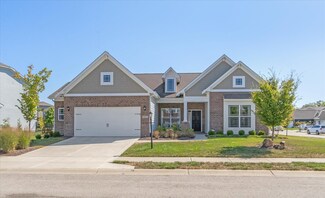 6421 Sugar Maple Dr, Zionsville, IN 46077