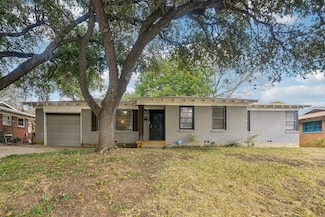 6833 Norma St, Fort Worth, TX 76112