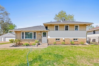 6431 June Ave N, Minneapolis, MN 55429