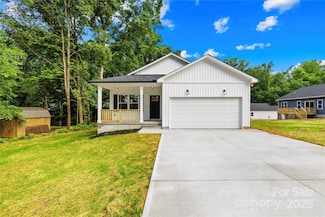404 S Greenbriar Rd, Statesville, NC 28625