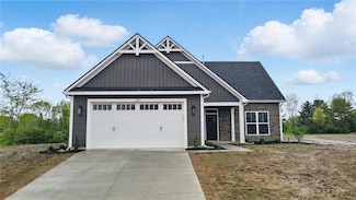 1509 Kingsgate Rd, Springfield, OH 45503