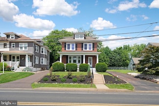 817 N Lewis Rd, Royersford, PA 19468