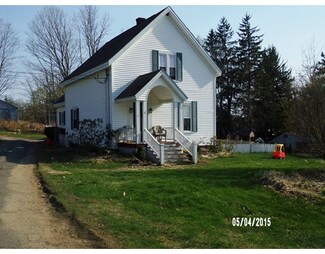 9 Grove St, Brookfield, MA 01506